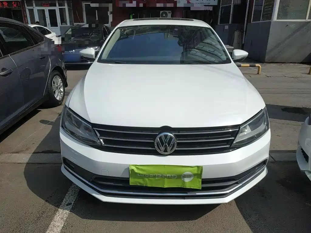 Volkswagen Sagitar 2018 1.6L Automatic Comfort