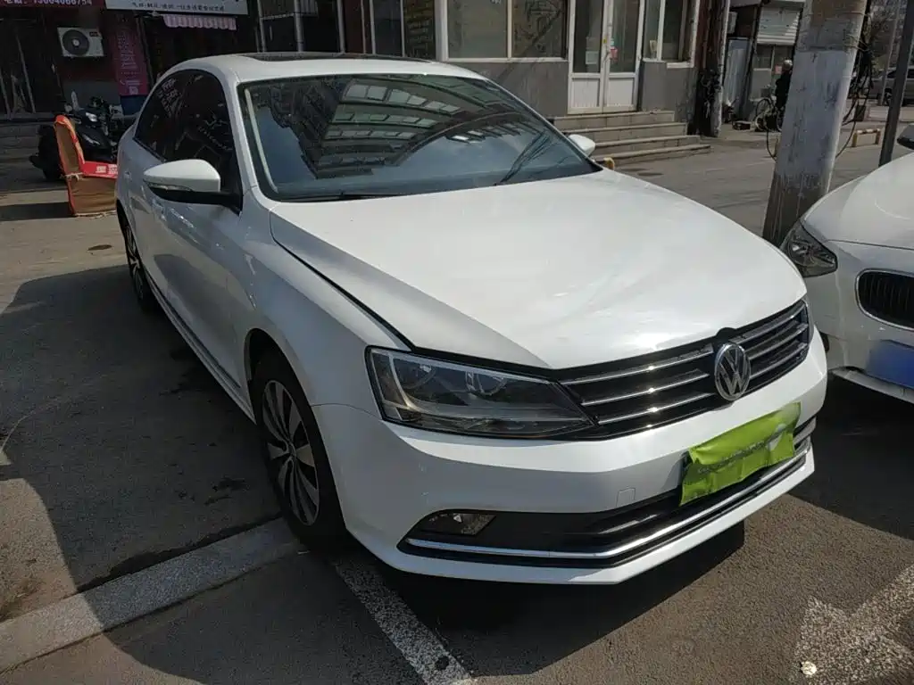 Volkswagen Sagitar 2018 1.6L Automatic Comfort