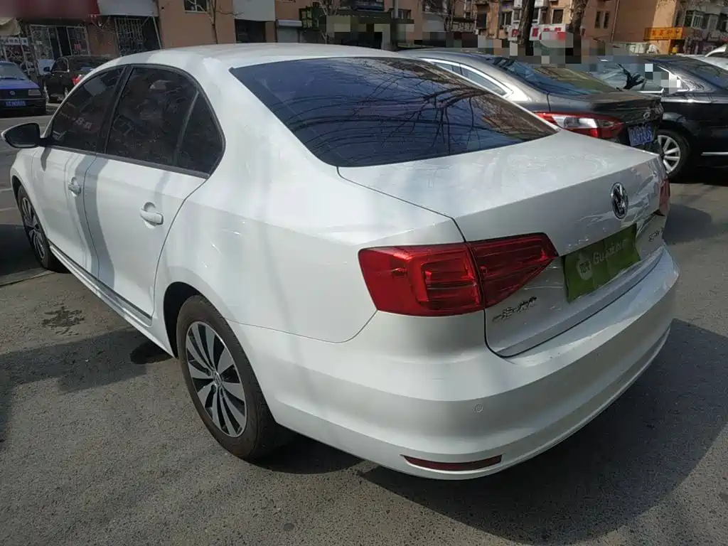 Volkswagen Sagitar 2018 1.6L Automatic Comfort