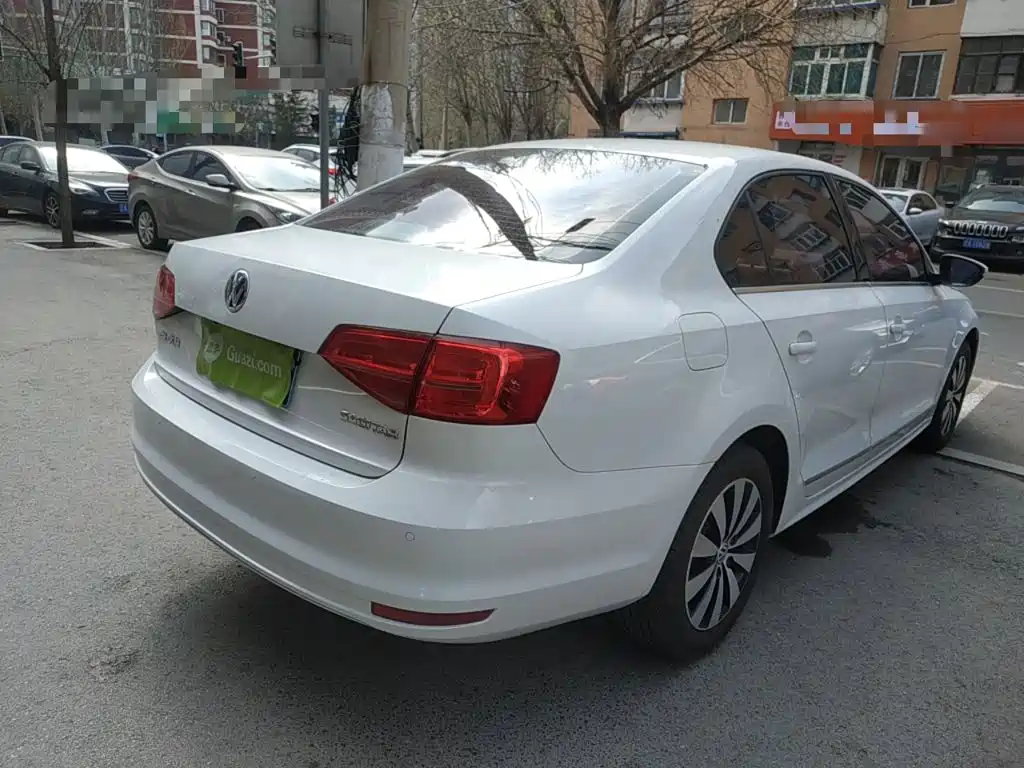 Volkswagen Sagitar 2018 1.6L Automatic Comfort