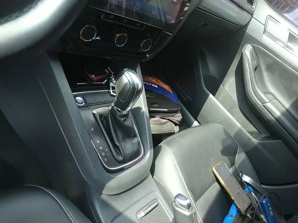 Volkswagen Sagitar 2018 1.6L Automatic Comfort