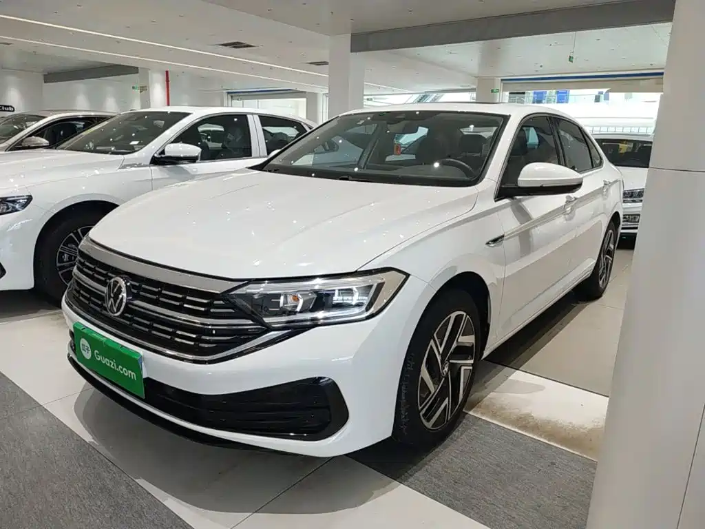 Volkswagen Sagitar 2023 Model Year 200TSI DSG Surpass Edition