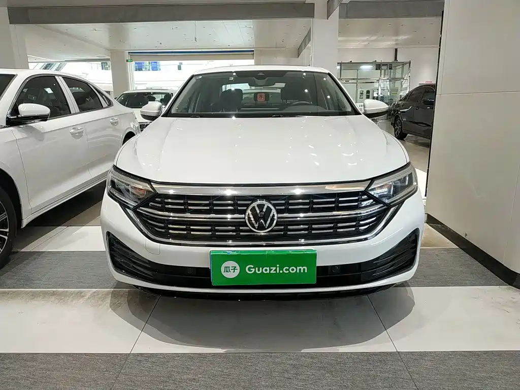 Volkswagen Sagitar 2023 Model Year 200TSI DSG Surpass Edition