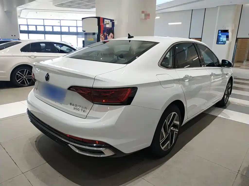 Volkswagen Sagitar 2023 Model Year 200TSI DSG Surpass Edition