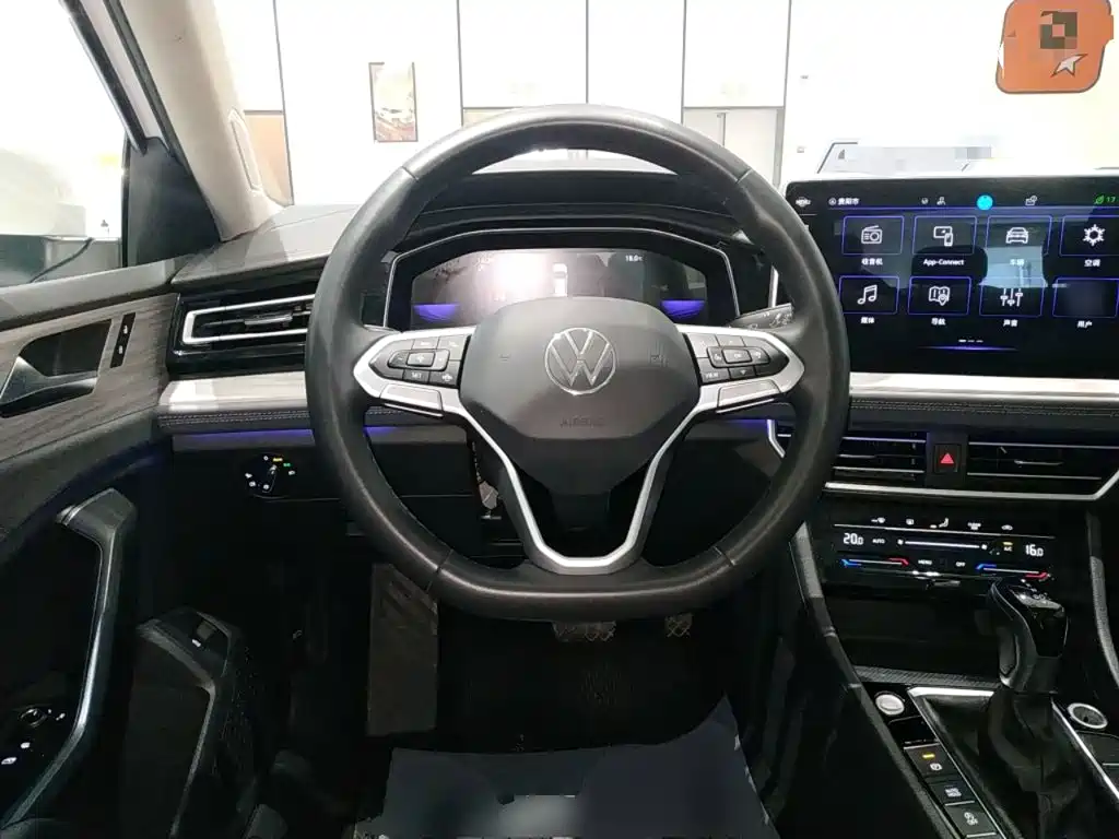 Volkswagen Sagitar 2023 Model Year 200TSI DSG Surpass Edition