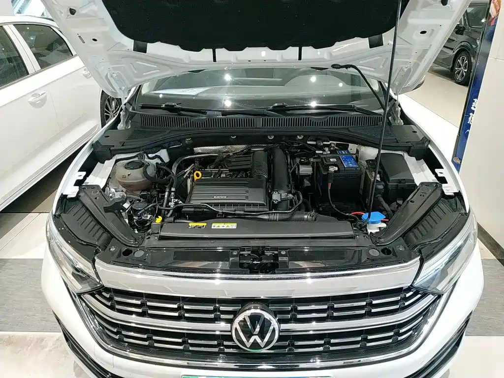 Volkswagen Sagitar 2023 Model Year 200TSI DSG Surpass Edition