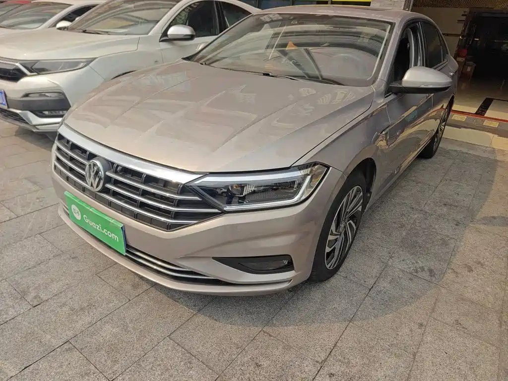 Volkswagen Sagitar 2021 200TSI DSG Surpassing Edition