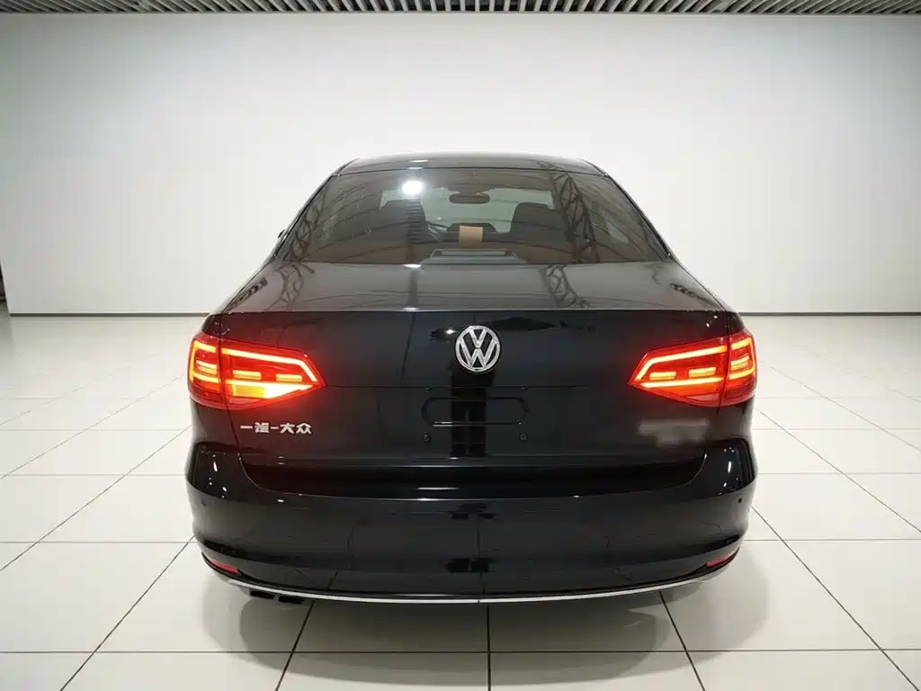 Volkswagen Sagitar 2018 280TSI DSG Comfort