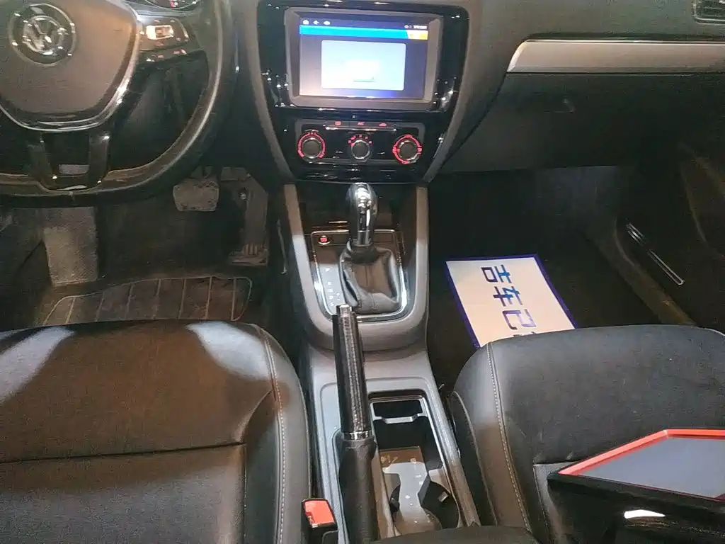 Volkswagen Sagitar 2018 280TSI DSG Comfort