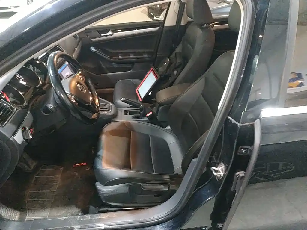 Volkswagen Sagitar 2018 280TSI DSG Comfort