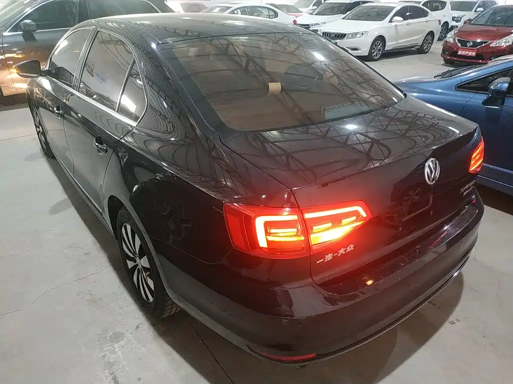 Volkswagen Sagitar 2018 280TSI DSG Comfort