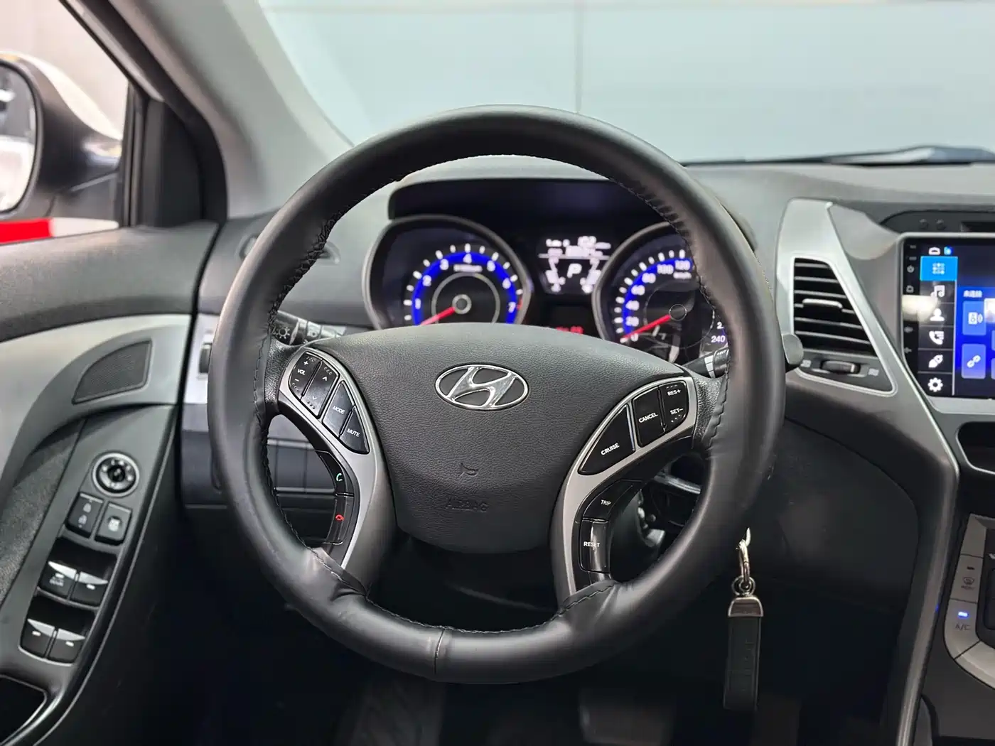 Hyundai Langdong 2016 1.6L Automatic Smart Edition