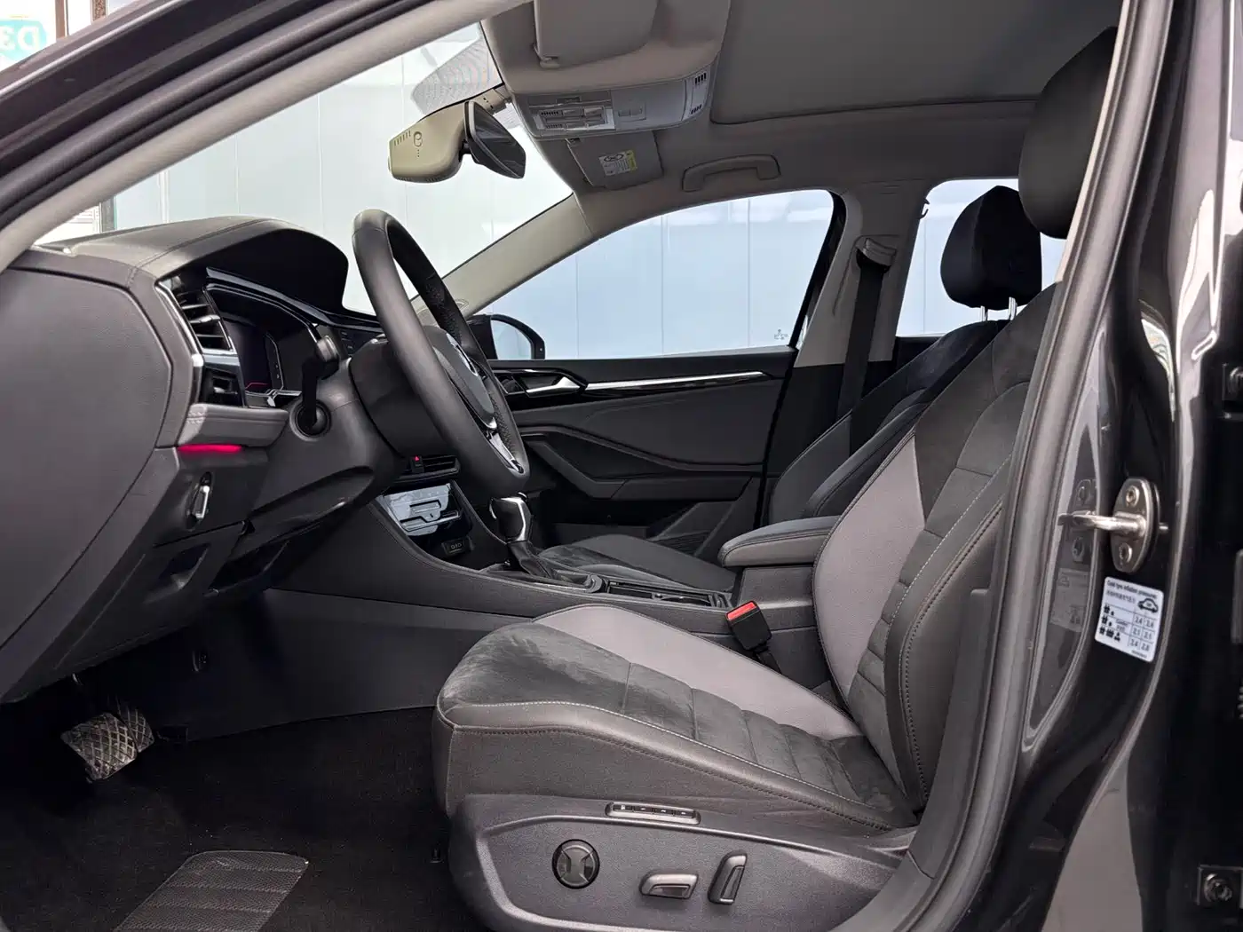 Volkswagen Sagitar 2022 280TSI DSG Excellence Edition