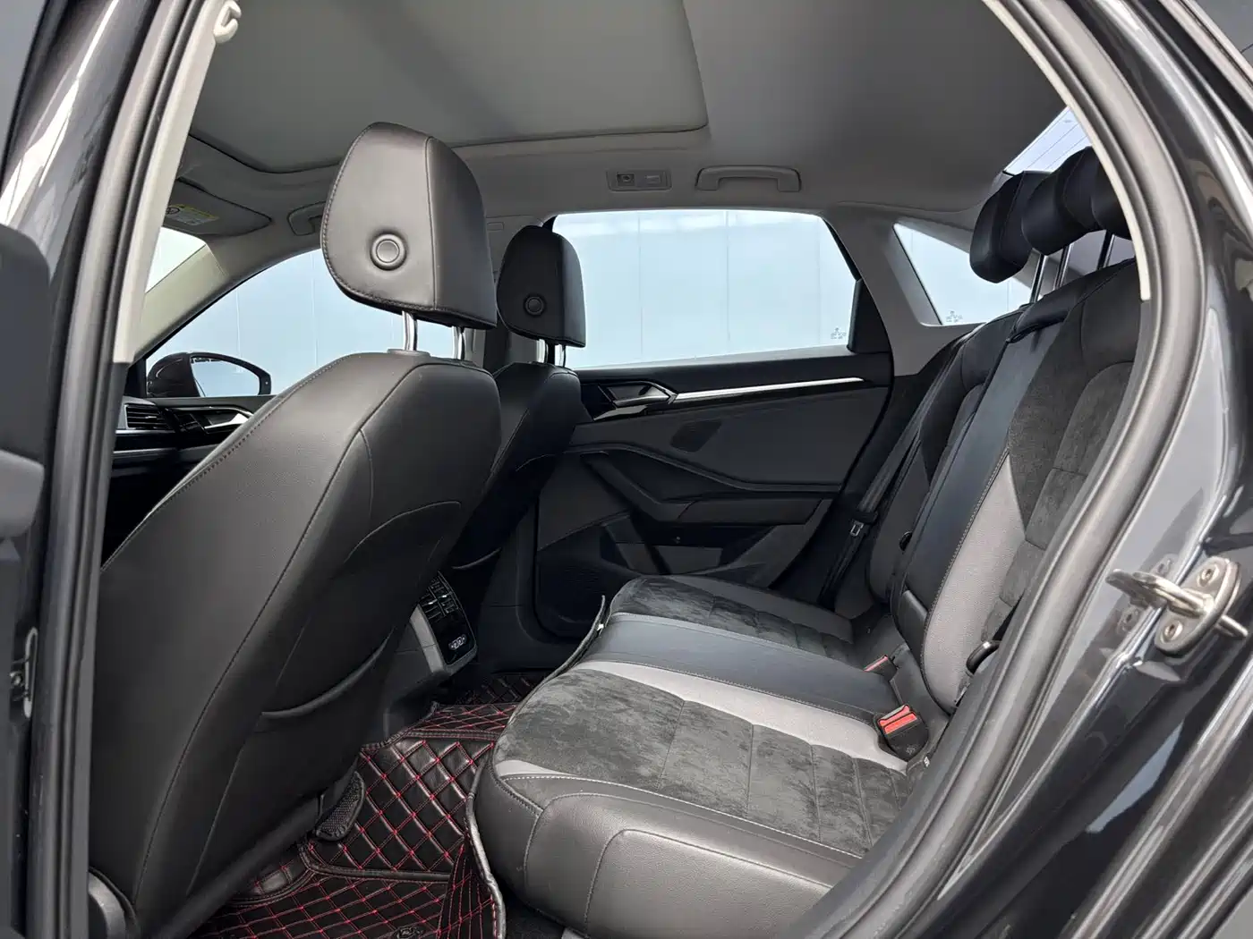 Volkswagen Sagitar 2022 280TSI DSG Excellence Edition