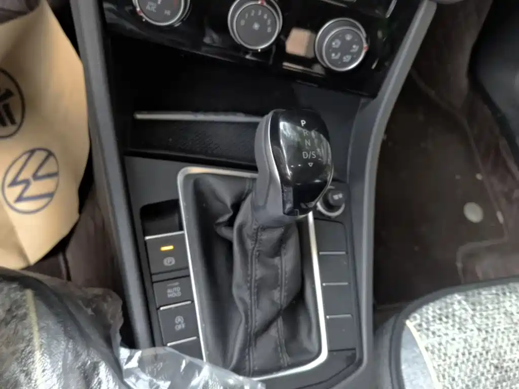 Volkswagen Sagitar 2025 Model Year Facelift 200TSI DSG Soaring Edition
