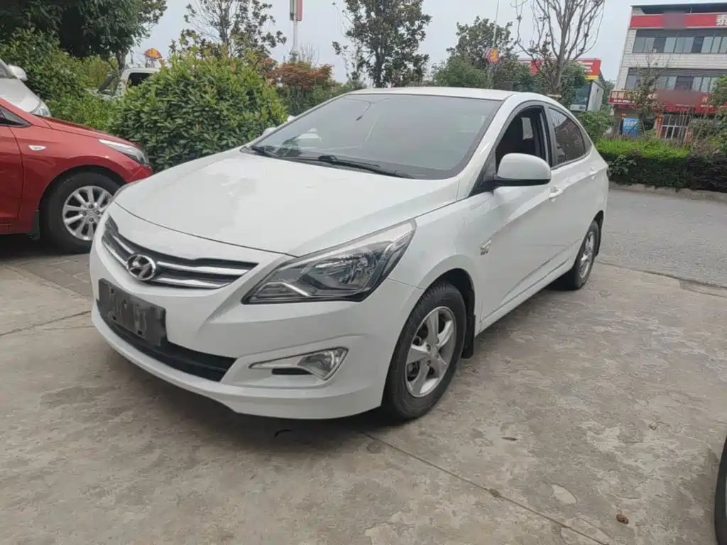 Hyundai Verna 2014 1.4L Manual Smart GLS