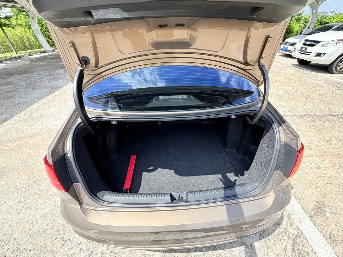 Volkswagen Sagitar 2017 1.6L Automatic Comfort