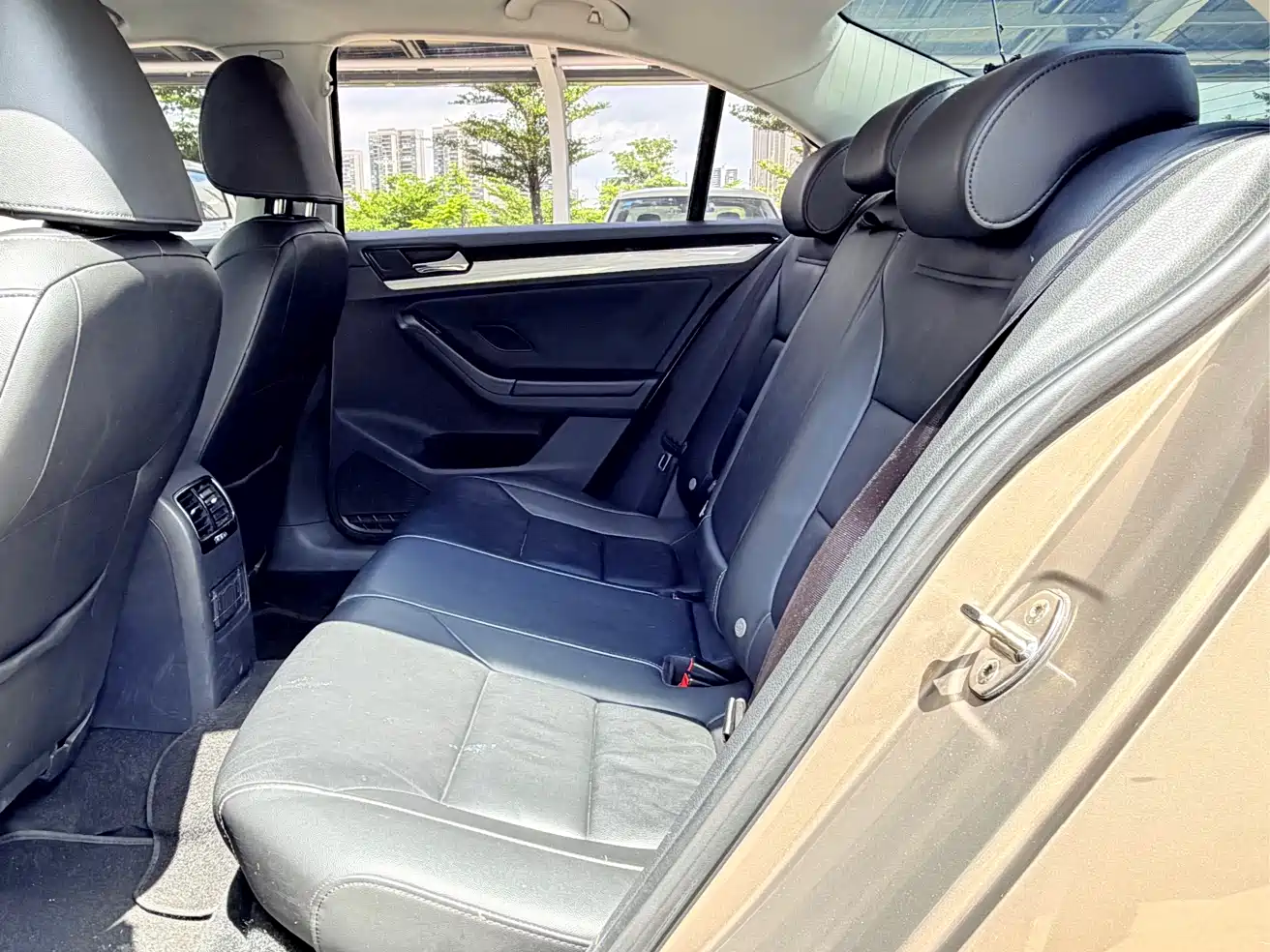Volkswagen Sagitar 2017 1.6L Automatic Comfort