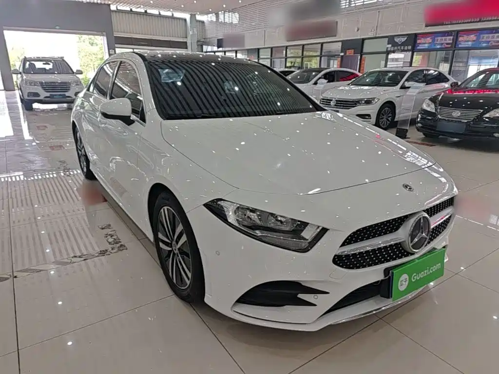 Mercedes-Benz Mercedes-Benz A-Class 2019 A 180 L Sport Sedan