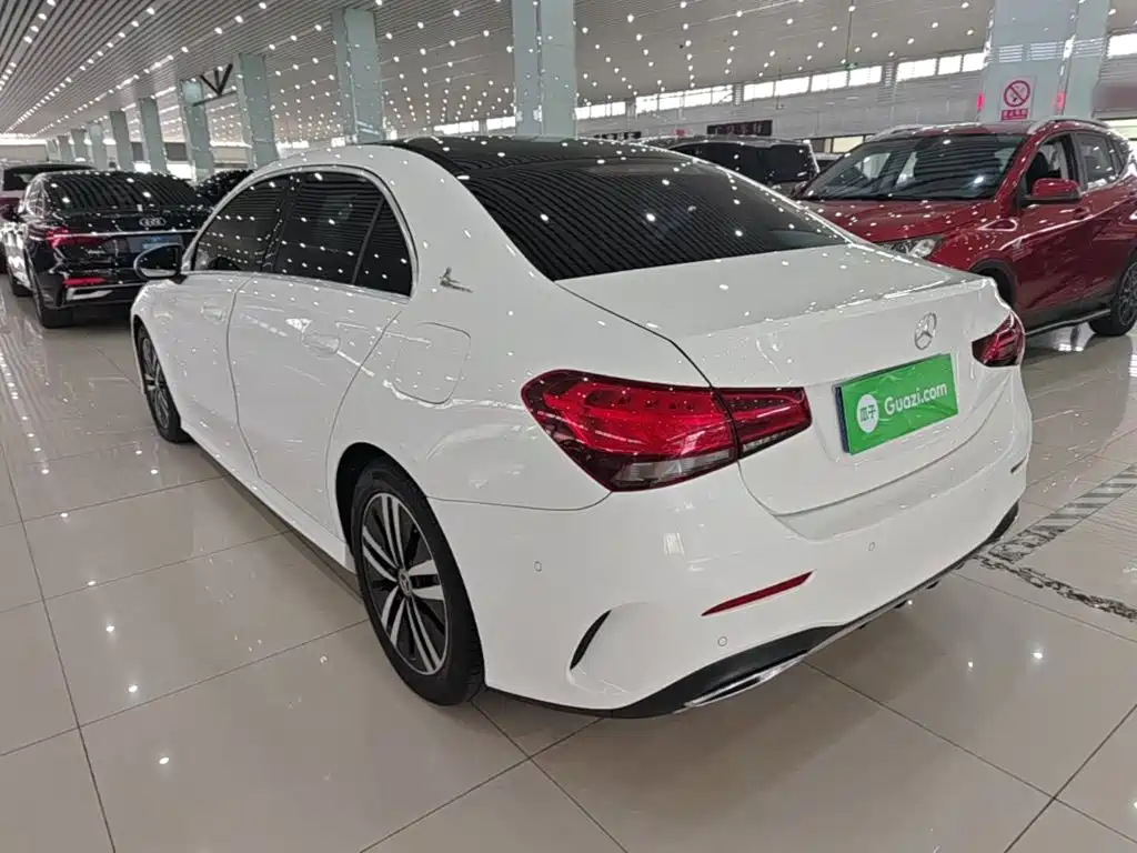 Mercedes-Benz Mercedes-Benz A-Class 2019 A 180 L Sport Sedan