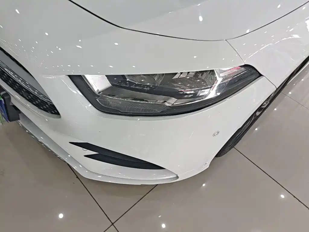 Mercedes-Benz Mercedes-Benz A-Class 2019 A 180 L Sport Sedan