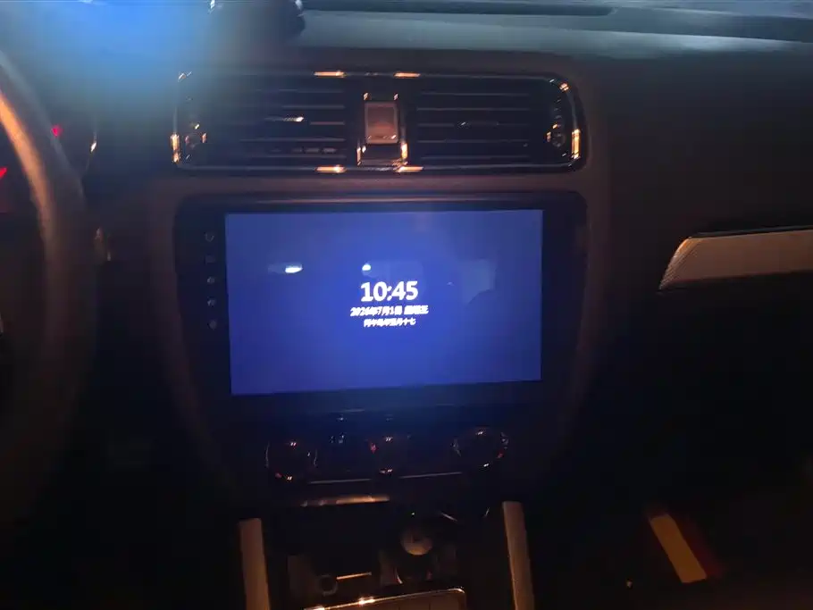 Volkswagen Sagitar 2015 1.6L Manual Comfort