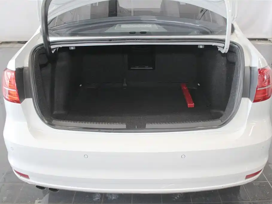 Volkswagen Sagitar 2015 230TSI Automatic Comfort