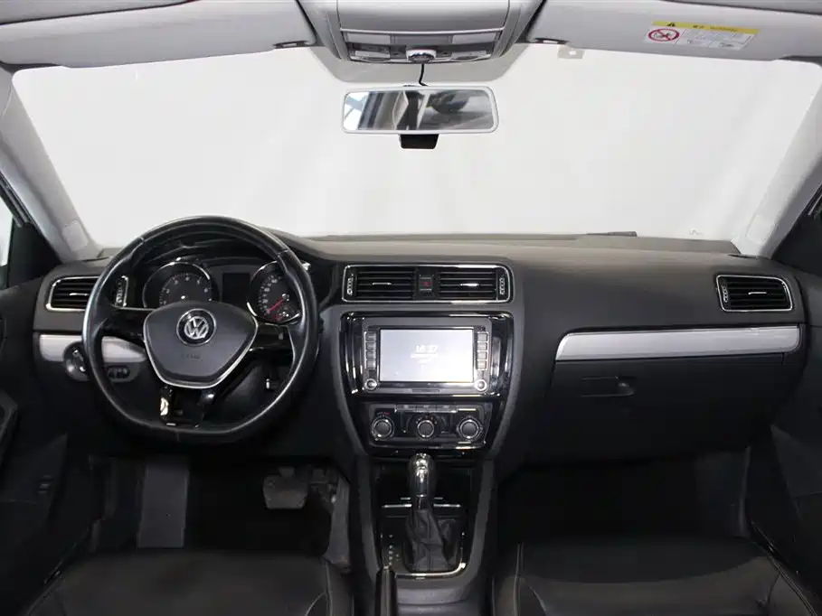 Volkswagen Sagitar 2015 230TSI Automatic Comfort