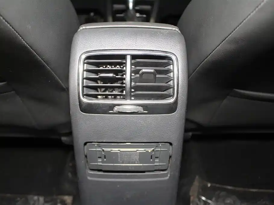 Volkswagen Sagitar 2015 230TSI Automatic Comfort