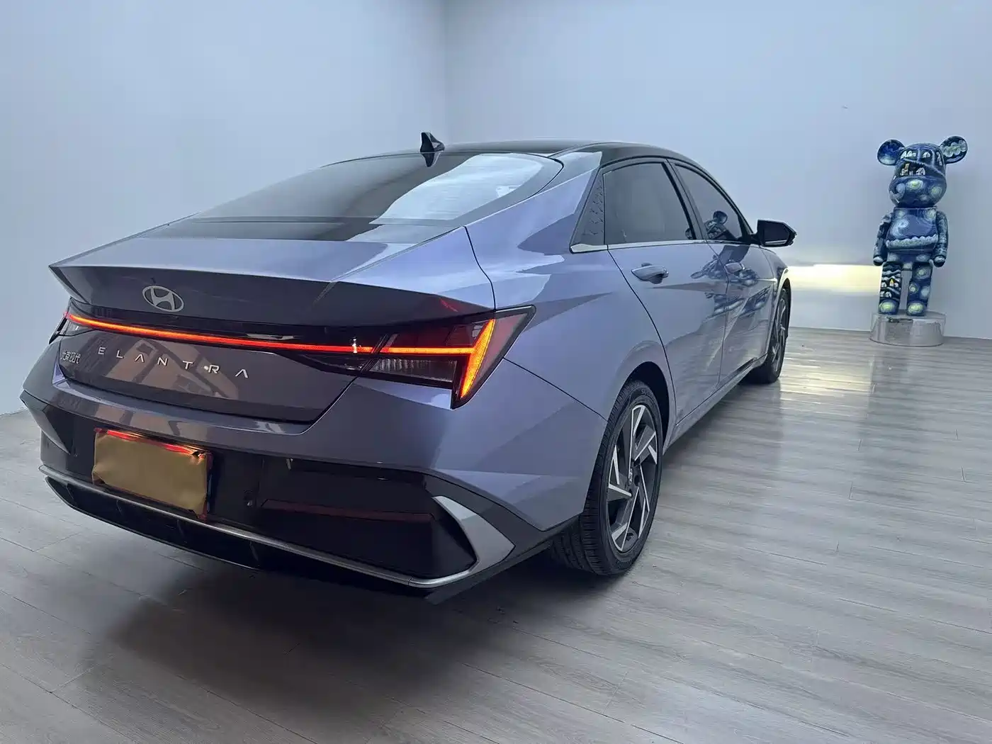 Hyundai Elantra 2023 1.5L CVT TOP Flagship Edition