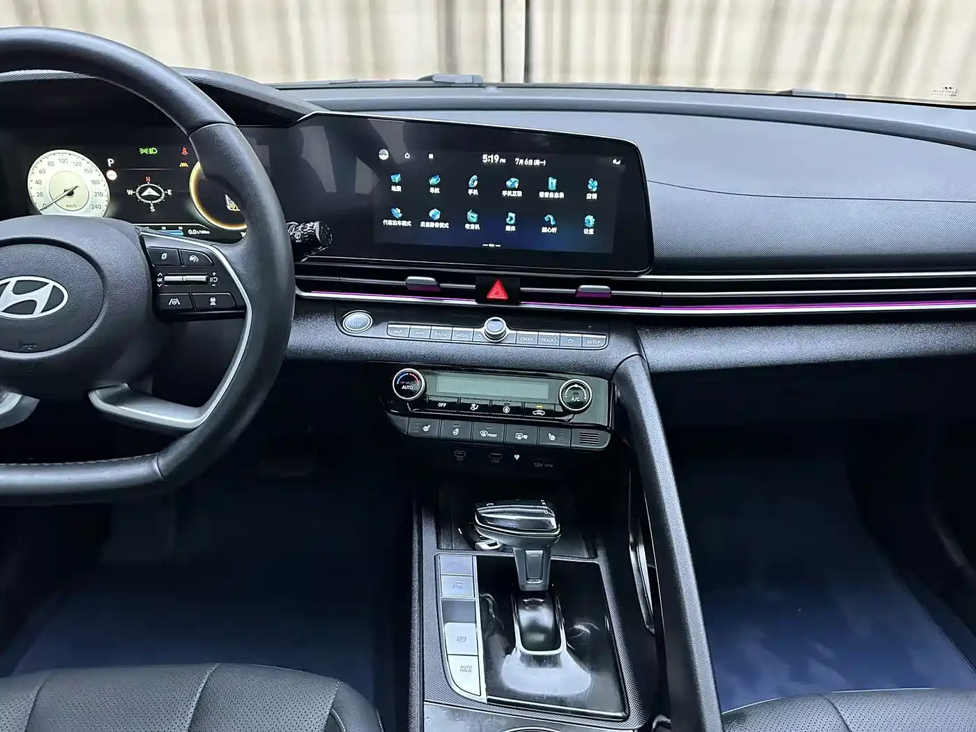 Hyundai Elantra 2023 1.5L CVT TOP Flagship Edition