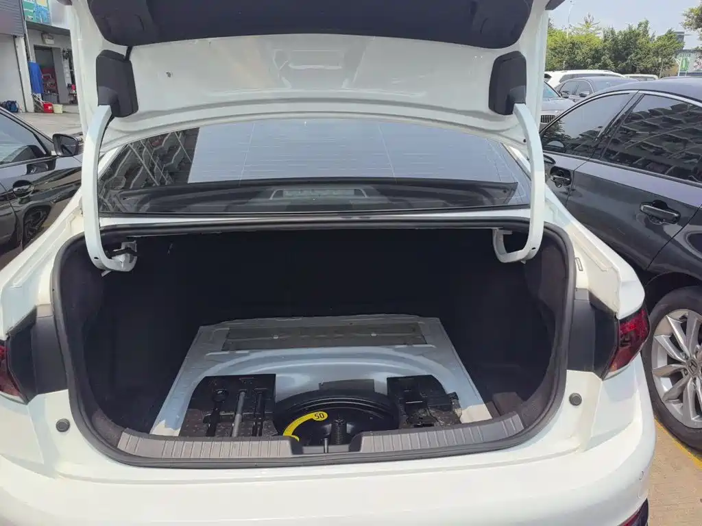 Volkswagen Sagitar 2023 280TSI DSG Beyond Lite
