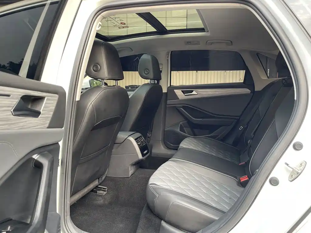 Volkswagen Sagitar 2023 280TSI DSG Beyond Lite