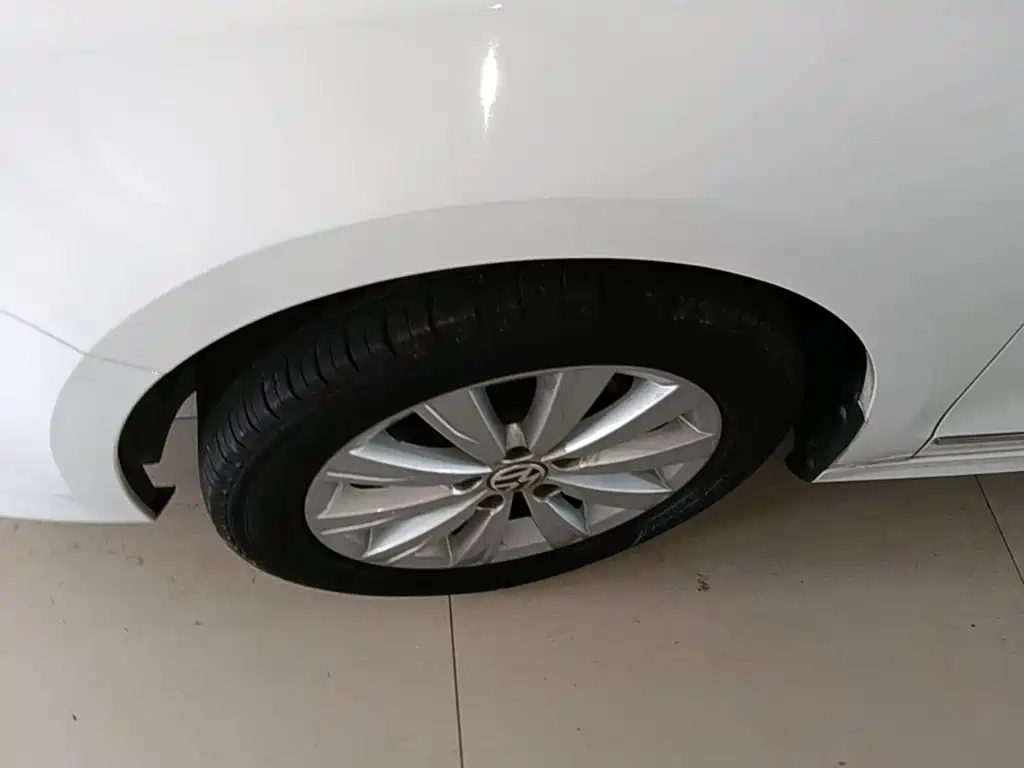 Volkswagen Sagitar 2015 1.6L Automatic Comfort