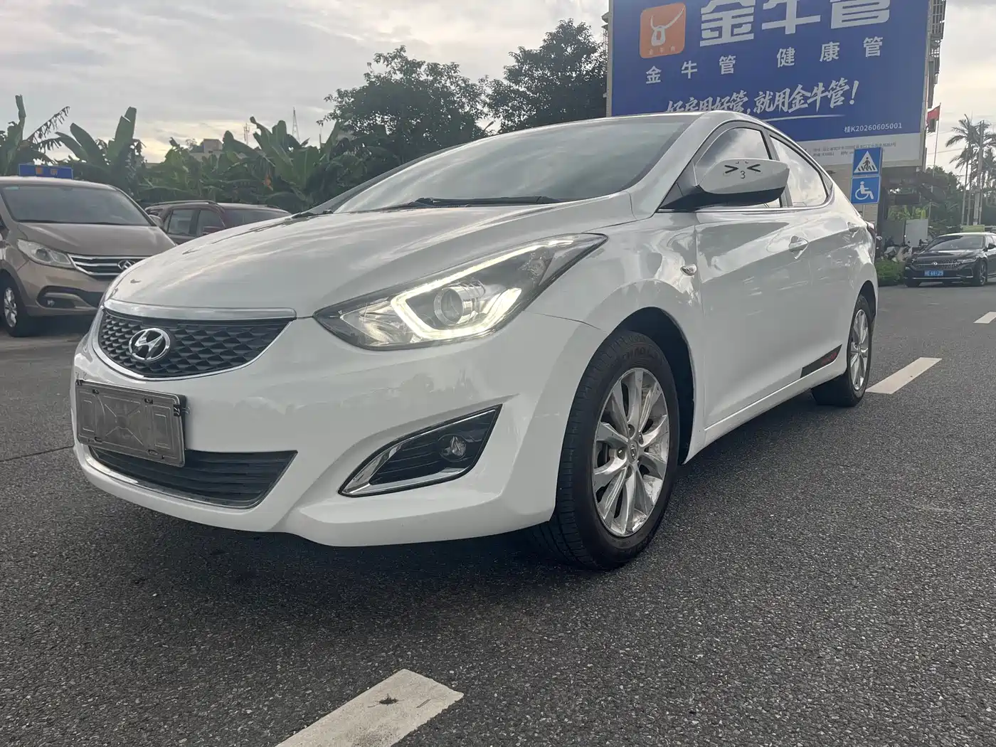 Hyundai Langdong 2016 1.6L Automatic Smart Edition