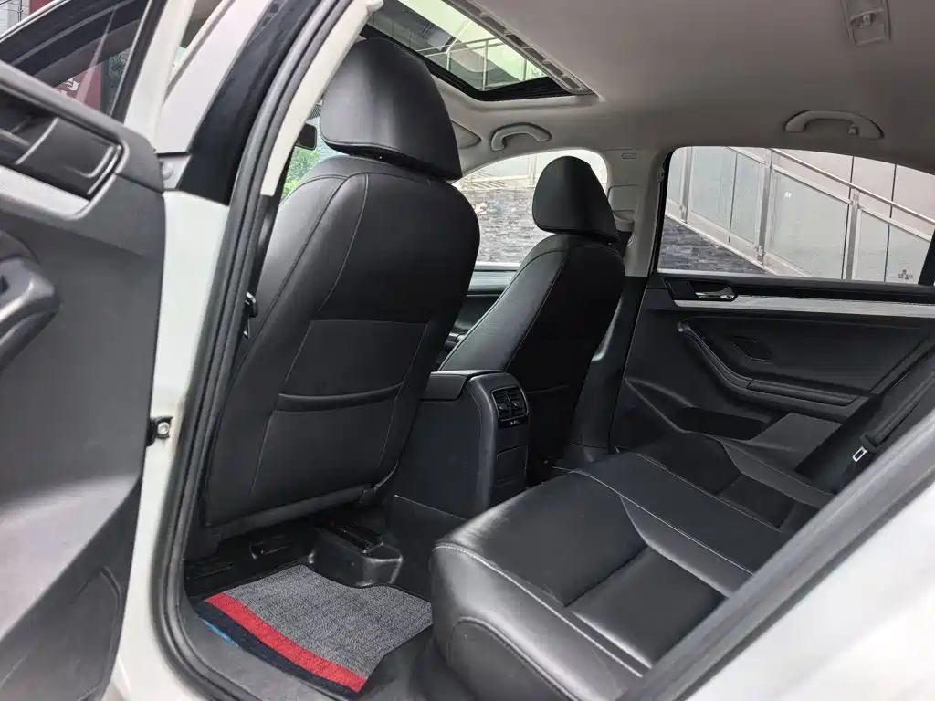Volkswagen Sagitar 2017 230TSI Automatic Comfort