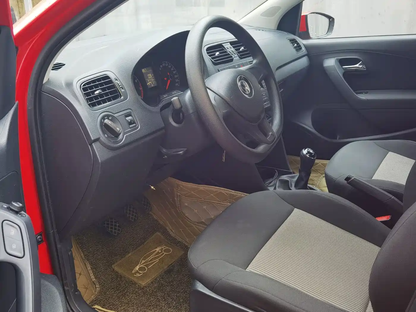 Volkswagen Polo 2016 1.4L Manual Trend