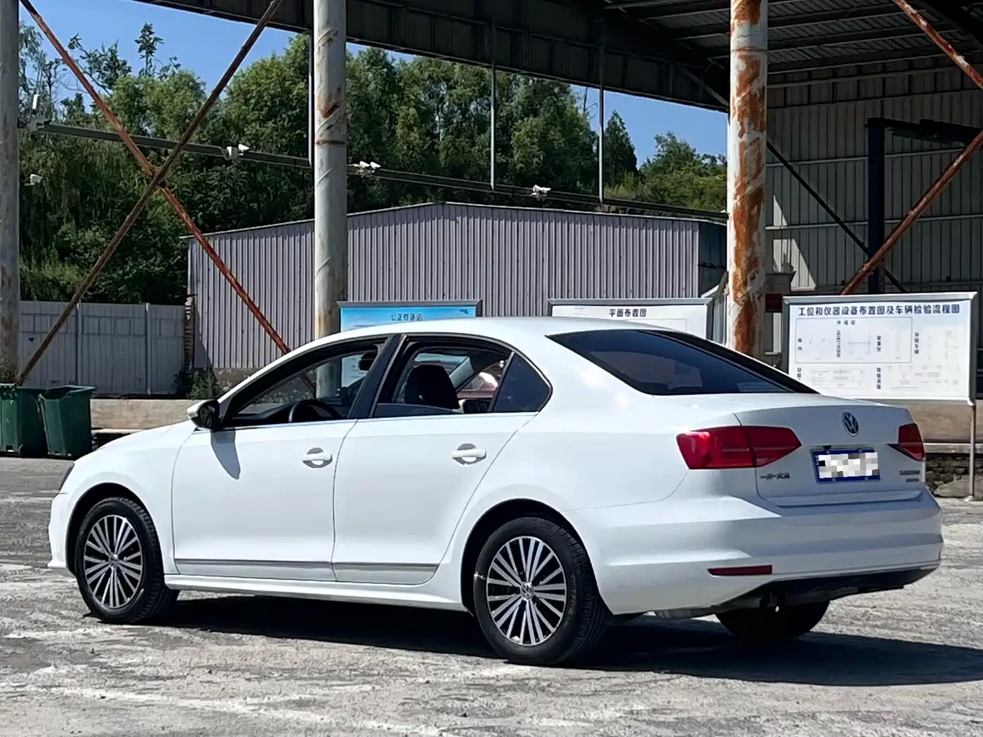 Volkswagen Sagitar 2017 230TSI Automatic Luxury