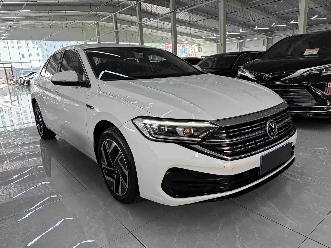Volkswagen Sagitar 2023 Model Year 280TSI DSG Surpass Edition