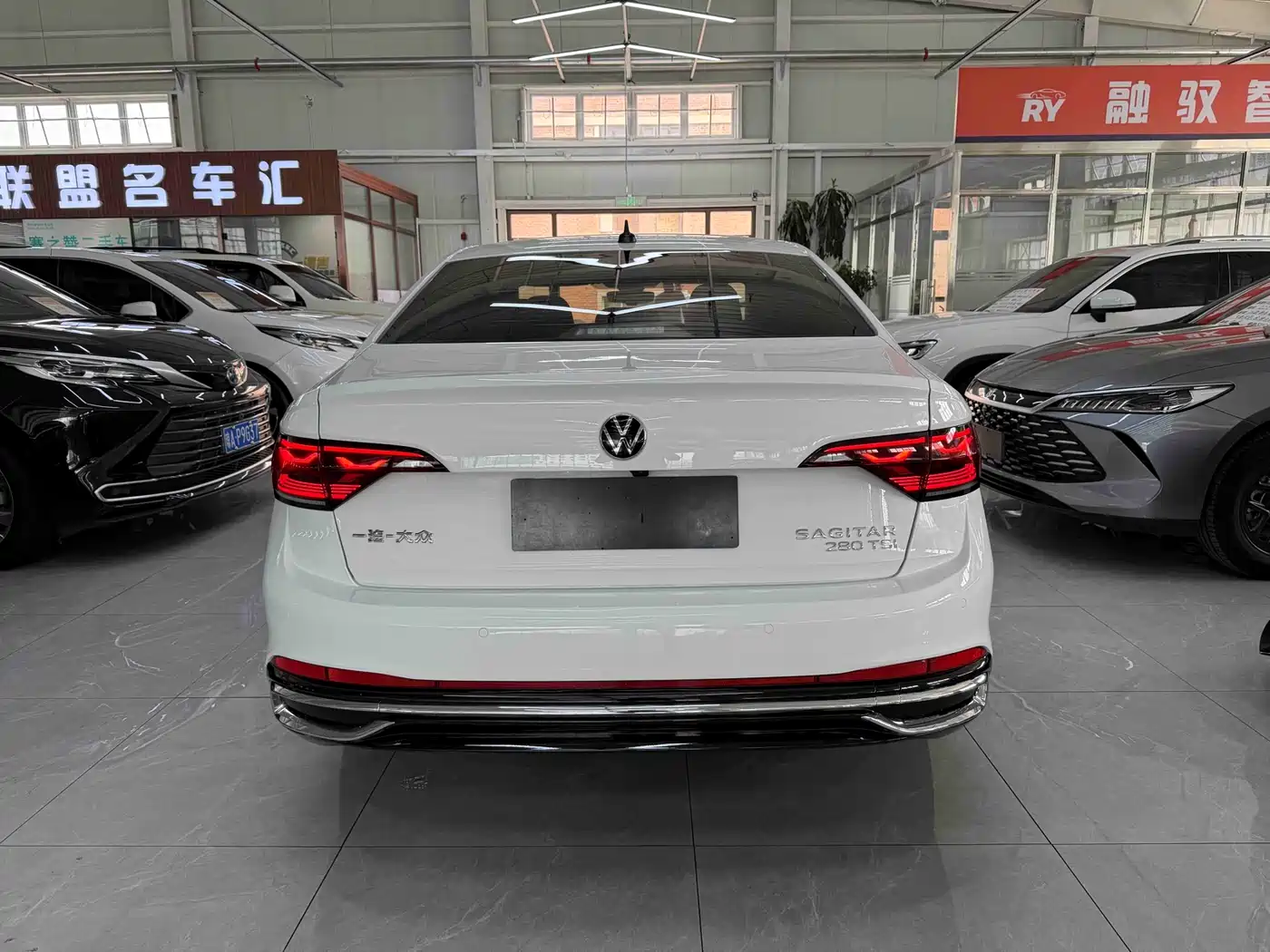 Volkswagen Sagitar 2023 Model Year 280TSI DSG Surpass Edition