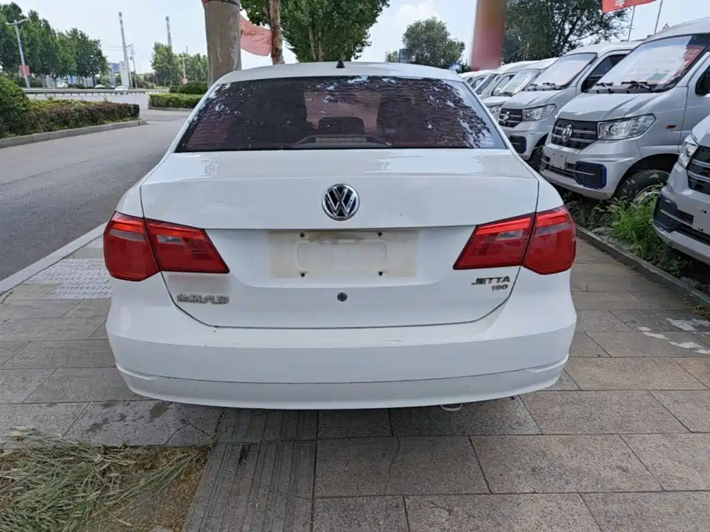 Volkswagen Jetta 2015 Value Edition 1.6L Manual Fashion