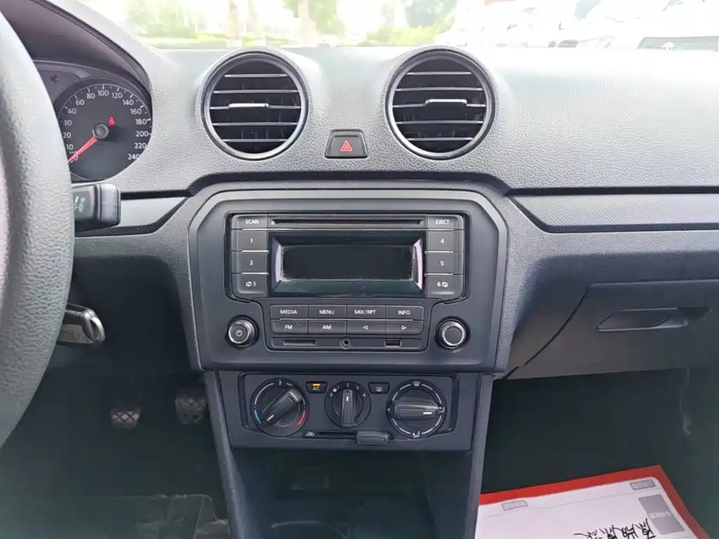 Volkswagen Jetta 2015 Value Edition 1.6L Manual Fashion