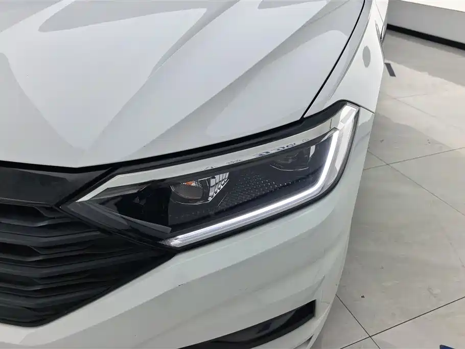 Volkswagen Sagitar 2021 200TSI DSG Comfort Smart Edition