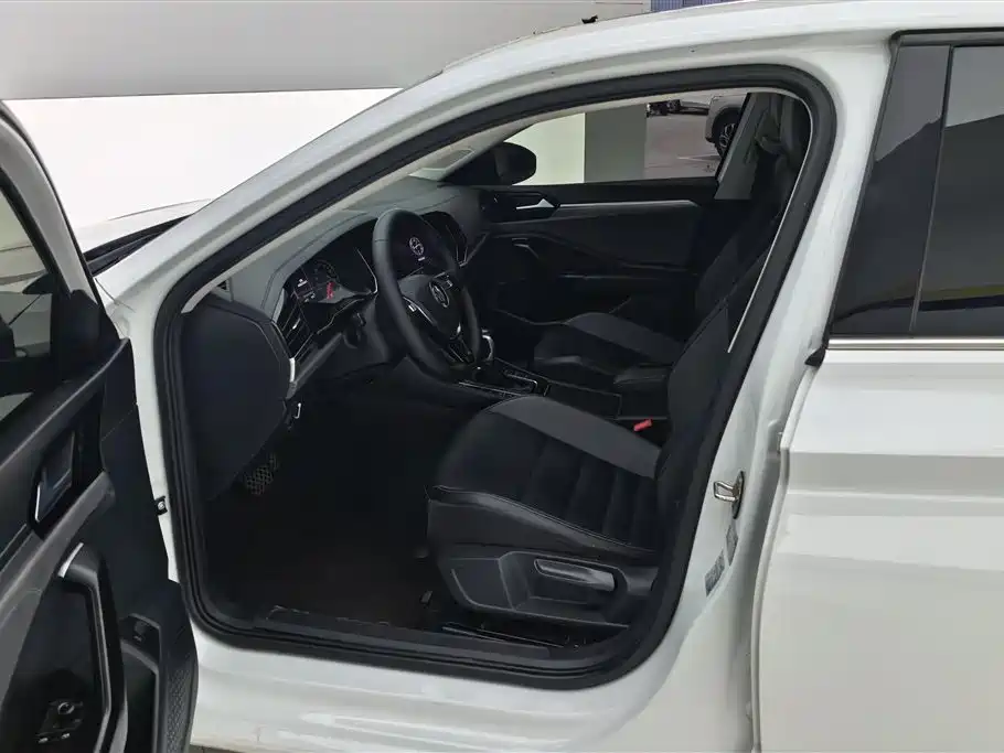 Volkswagen Sagitar 2021 200TSI DSG Comfort Smart Edition