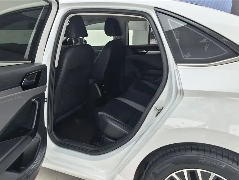 Volkswagen Sagitar 2021 200TSI DSG Comfort Smart Edition