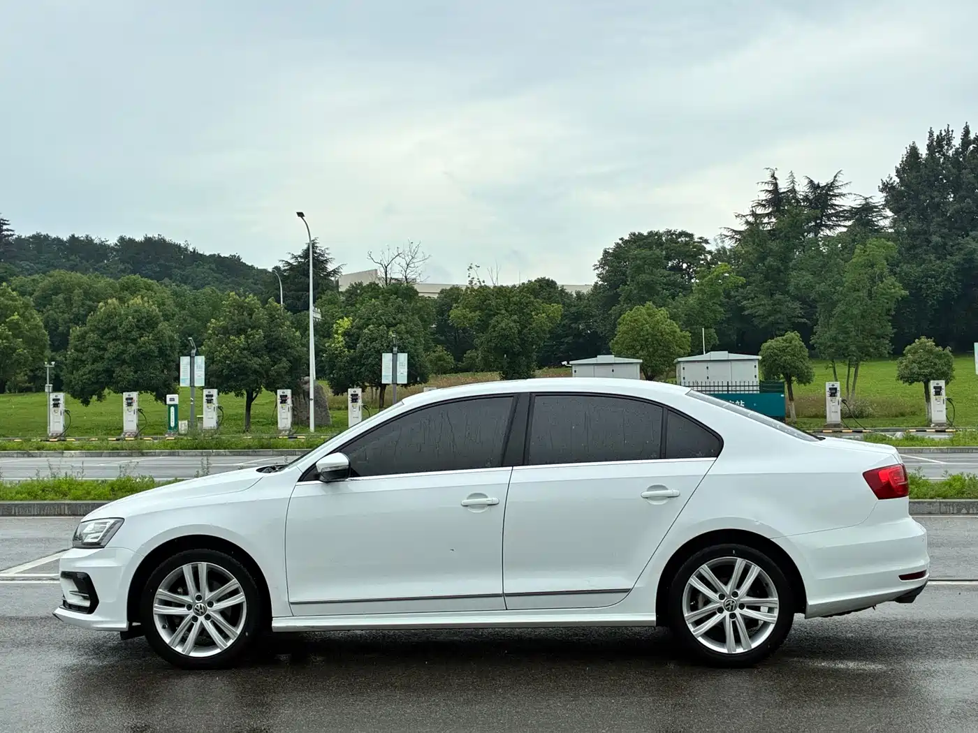 Volkswagen Sagitar 2018 280TSI DSG Spark Edition