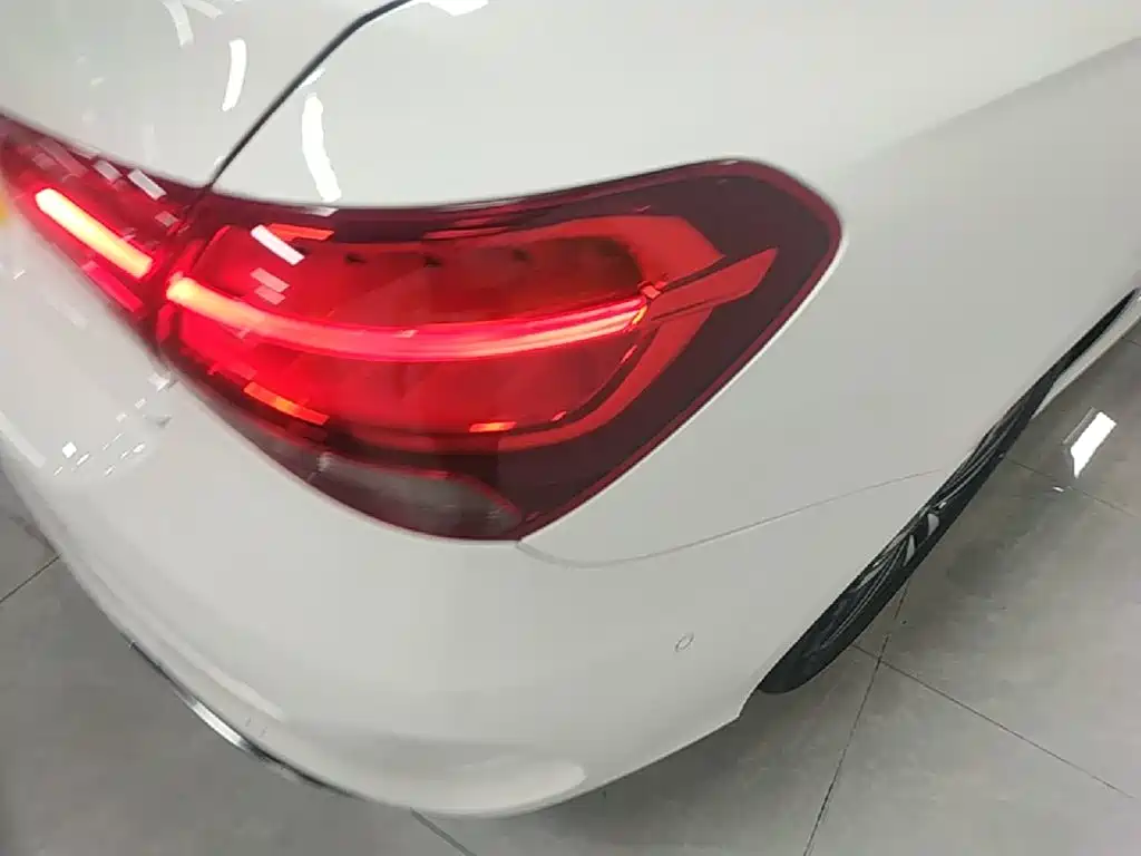 Mercedes-Benz Mercedes-Benz A-Class 2019 A 180 L Sport Sedan