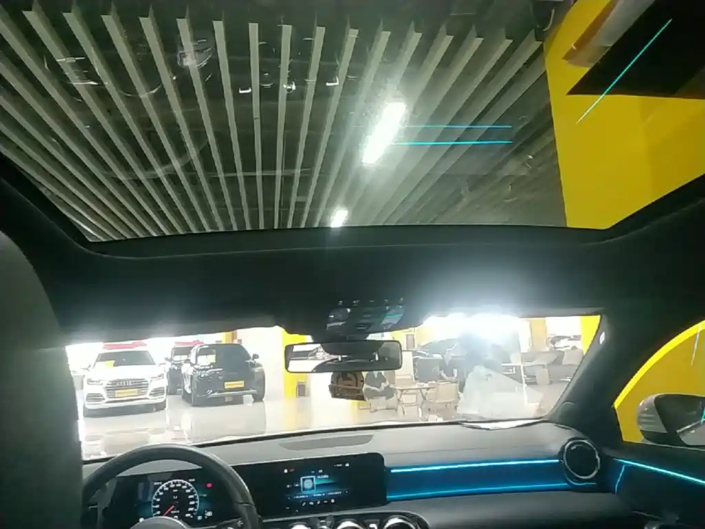 Mercedes-Benz Mercedes-Benz A-Class 2019 A 180 L Sport Sedan
