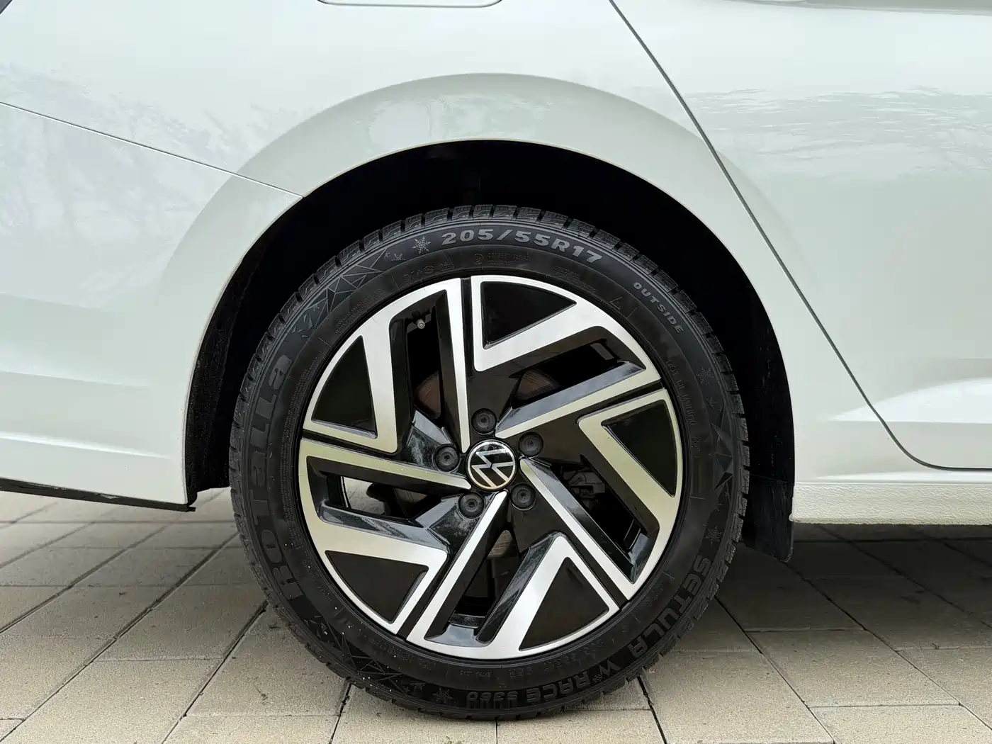 Volkswagen Sagitar 2023 280TSI DSG Surpass Plus Edition