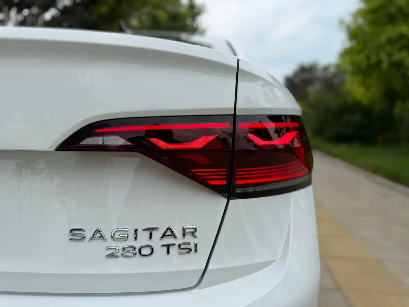 Volkswagen Sagitar 2023 280TSI DSG Surpass Plus Edition